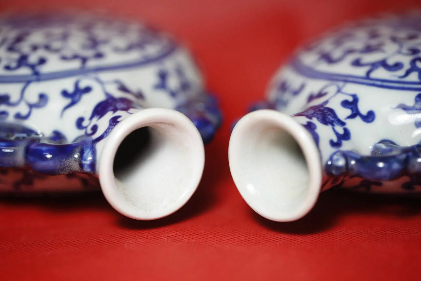 beautiful Blue and white Porcelain flat Vase