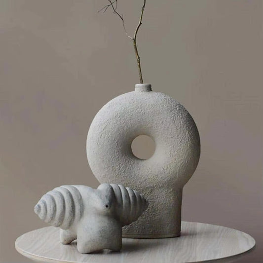 Nordic Style Creative Design Home Decor Vase Matte White Decorative Ceramic Donut Flower Vases for Living Room